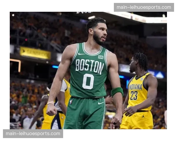 塔图姆参与五对五对抗训练 跟腱断裂恢复进展顺利 塔图姆参与五对五对抗训练 跟腱断裂恢复进展顺利